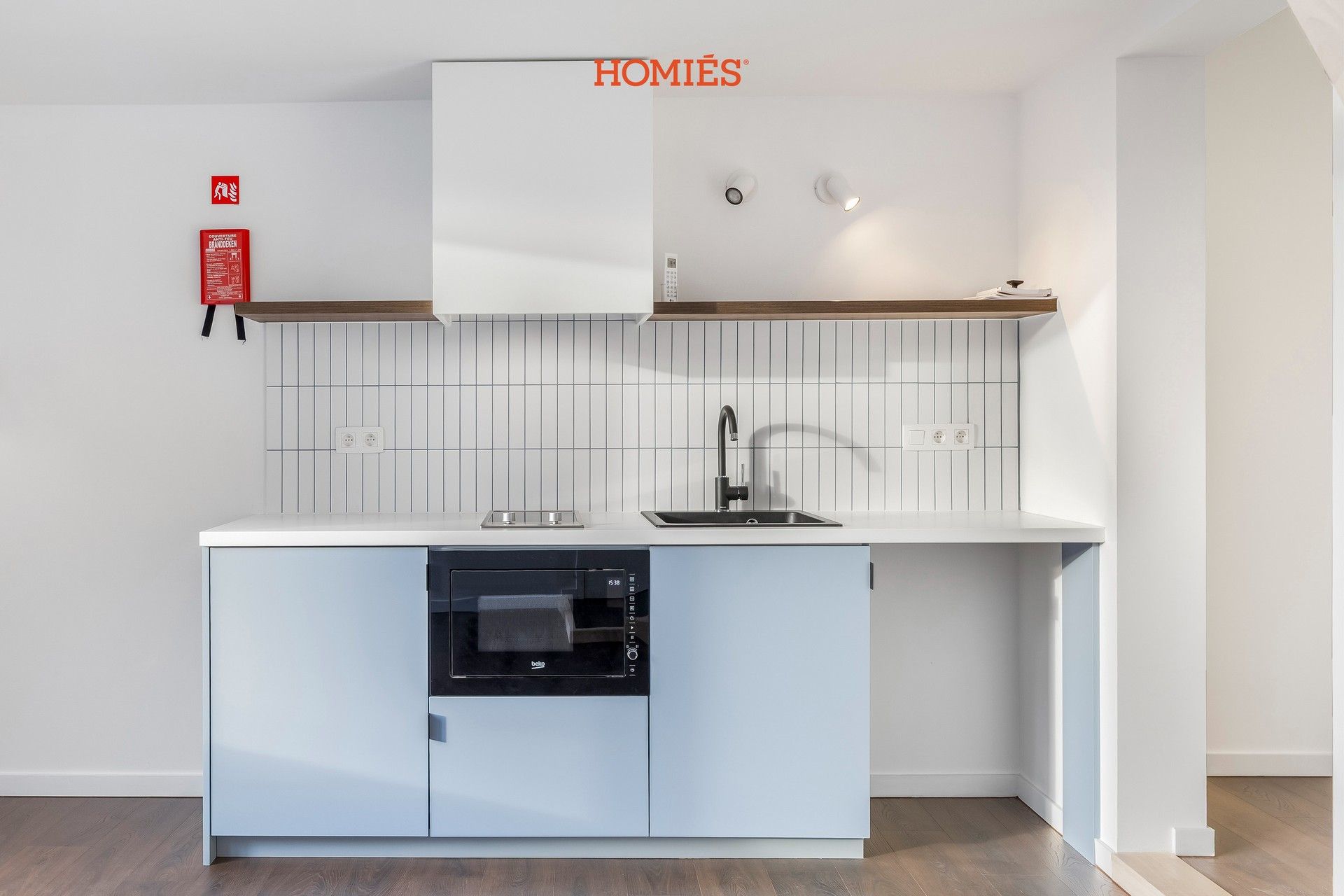 High-end studio (Label A) met mezzanine foto 3