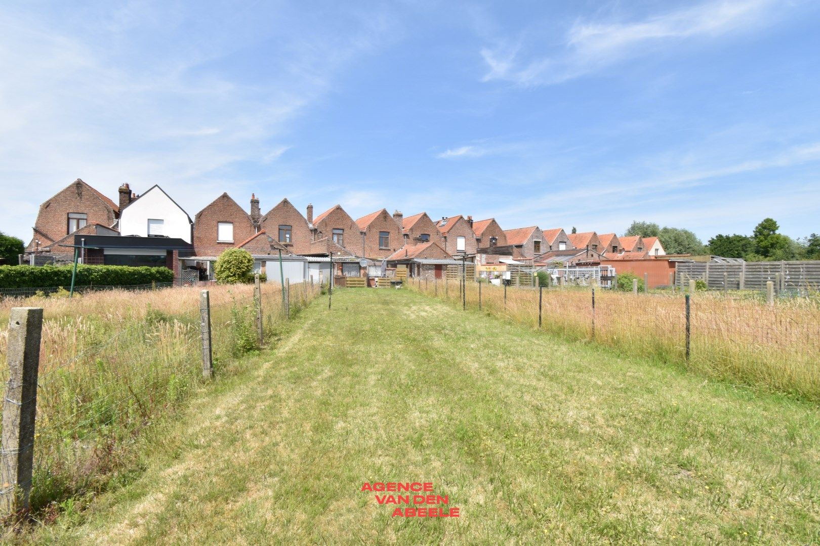 Te renoveren woning met 2 slaapkamers en fantastische tuin  foto 14