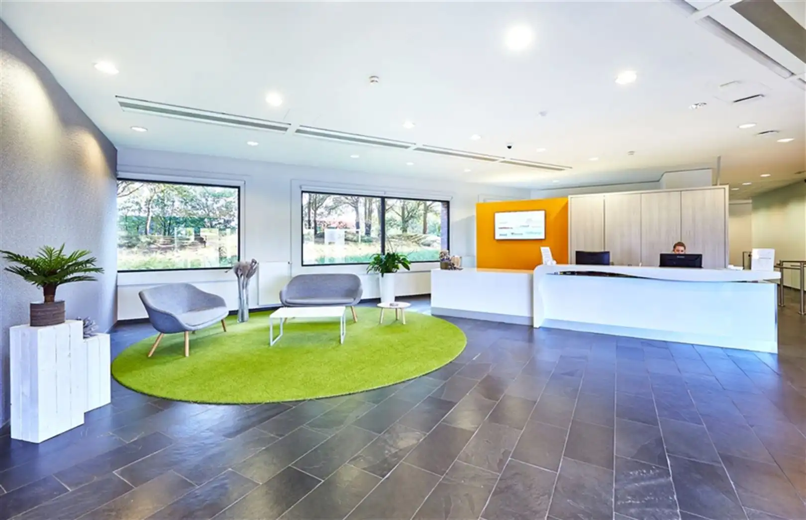 Kantoren te huur vlakbij E313 foto 2