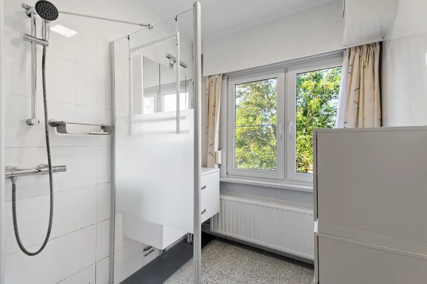 Prima onderhouden woning met 3 à 4 slpk., tuin én garagebox foto 14