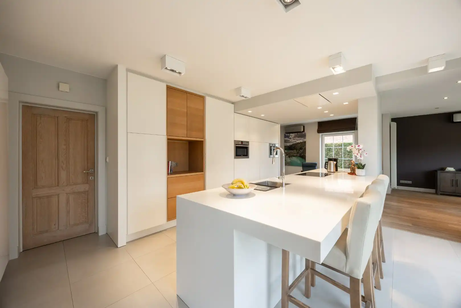 Prachtige ruime villa met naastliggende bouwgrond! foto 23