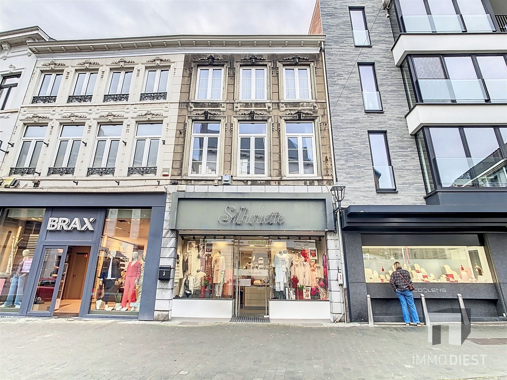 Handelshuis met woonst in centrum Diest foto 24