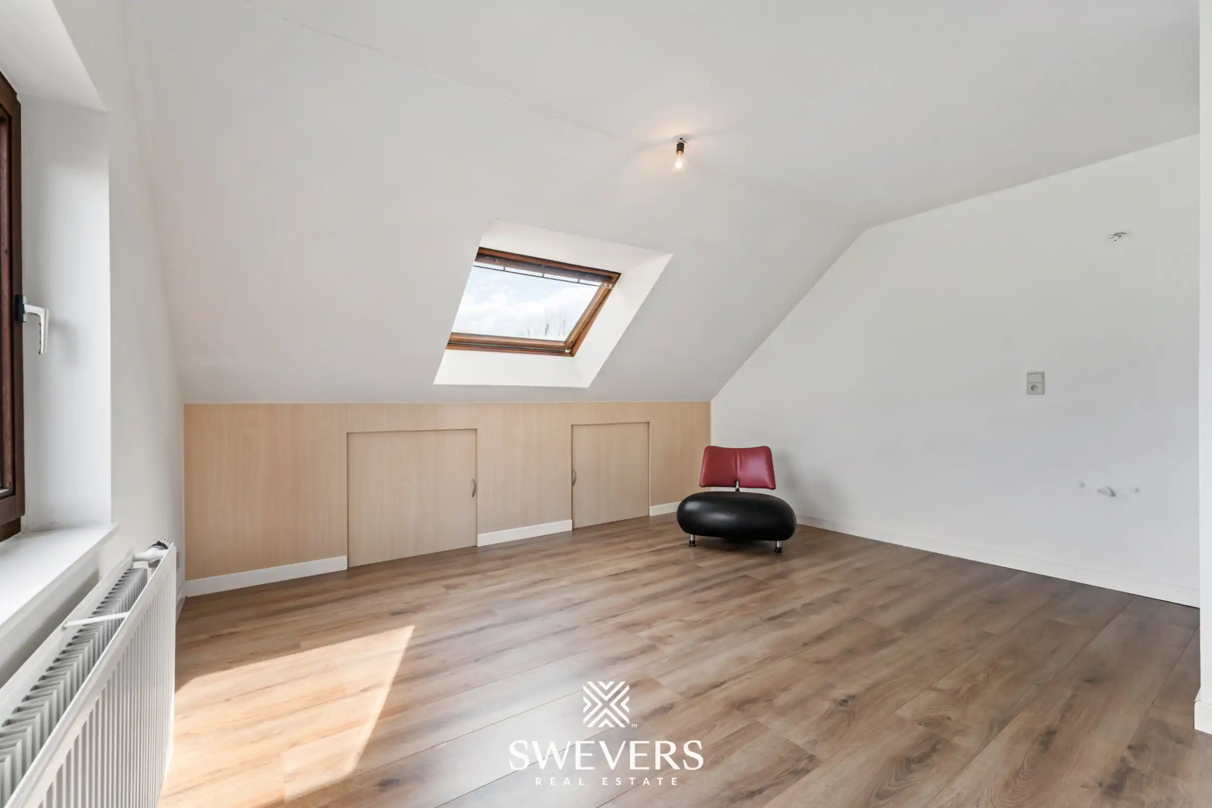 Zeer ruime woning met praktijkruimte op 28a 69ca in Heusden-Zolder foto 16