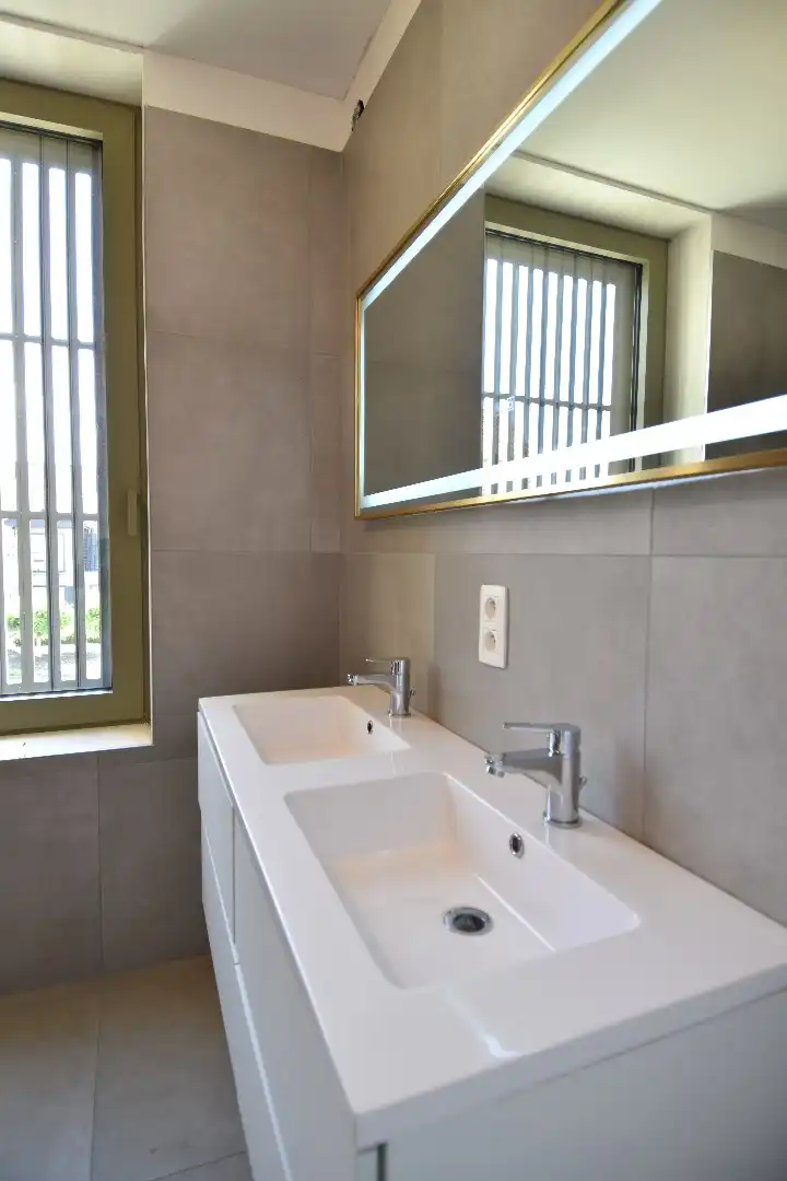 Nieuwbouwwoning (instapklaar!) met 3 slaapkamers, garage en zonnige tuin te koop nabij Bergelen te Gullegem foto 9