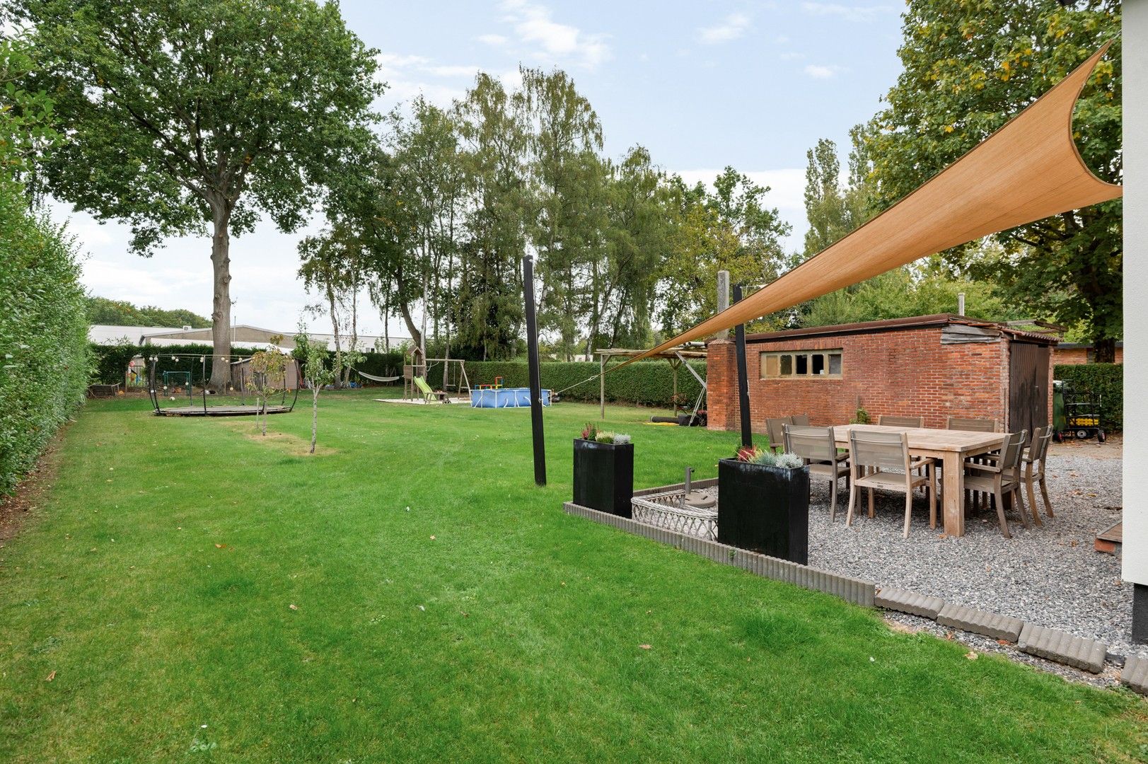 Moderne instapklare woning, perceel van 1102m² op topligging foto 16