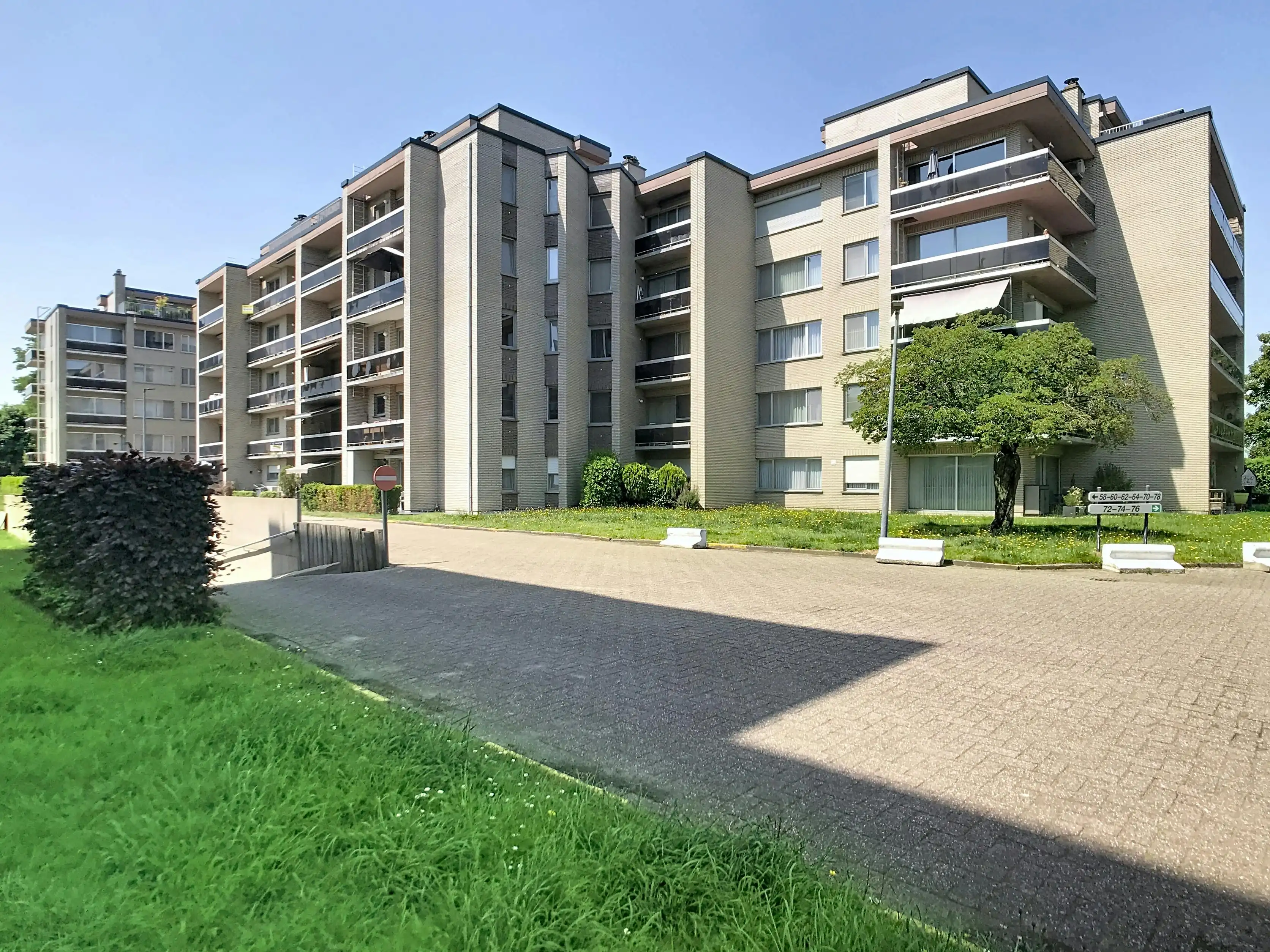Hoofdfoto van de publicatie: Ruim centraal gelegen appartement in centrum Beveren