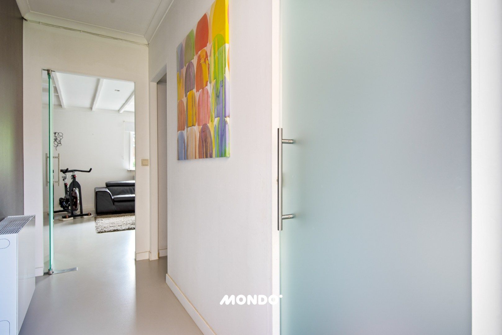 Gerenoveerde laagbouw woning! foto 4