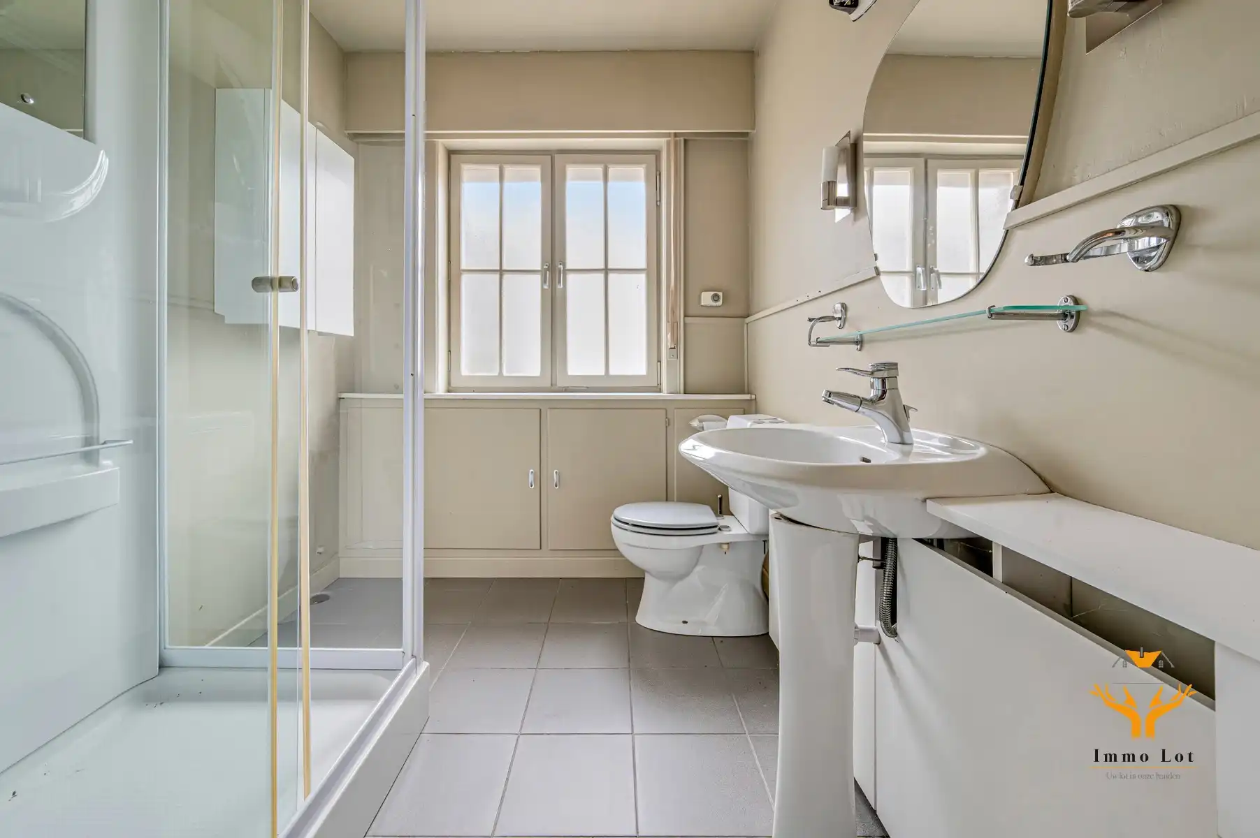 Karaktervolle woning met potentieel  foto 11