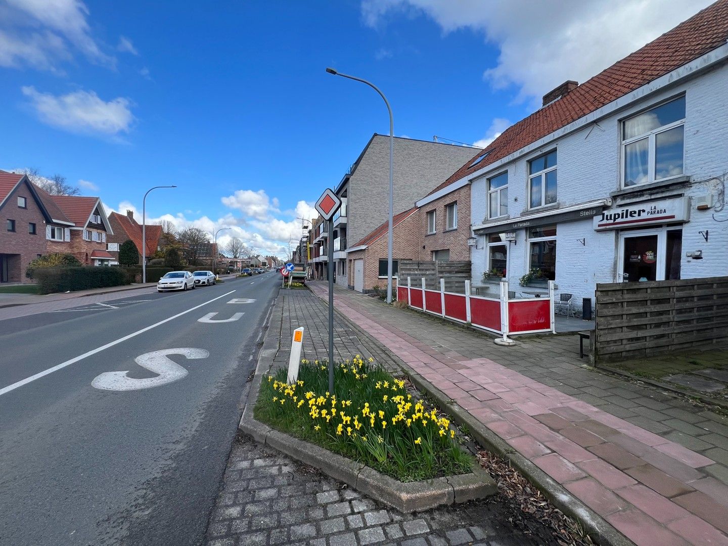 Te renoveren handelspand met woonst op toplocatie foto {{pictureIndex}}