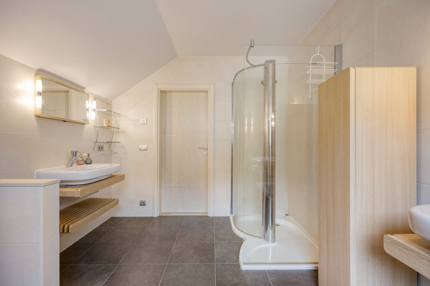 Luxueus én zorgeloos wonen in een groene omgeving nabij het centrum van Maasmechelen foto 35