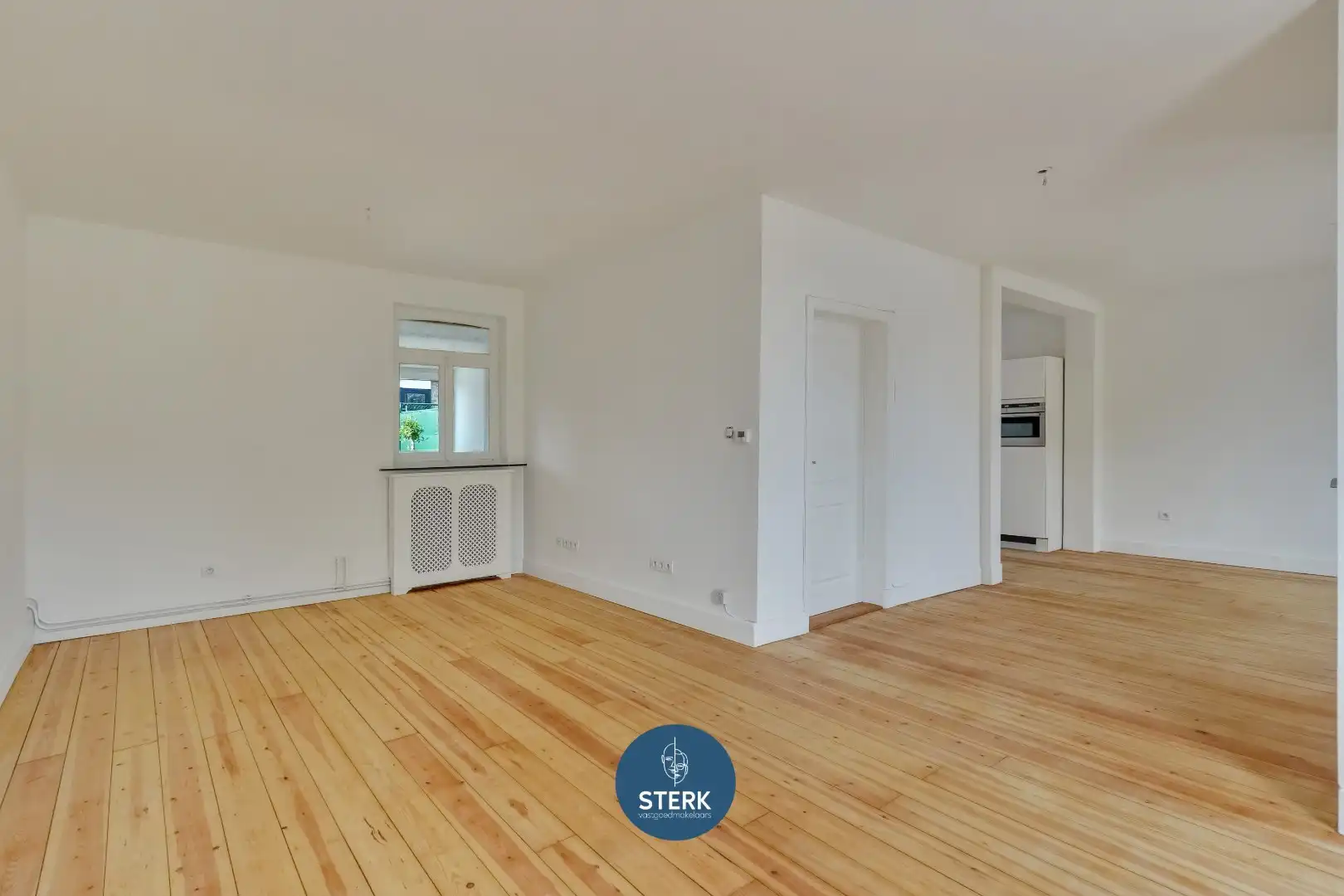 GEZINSWONING MET EEN BEWOONBARE OPP. VAN 206 M² NABIJ CENTRUM LANAKEN !  foto 7