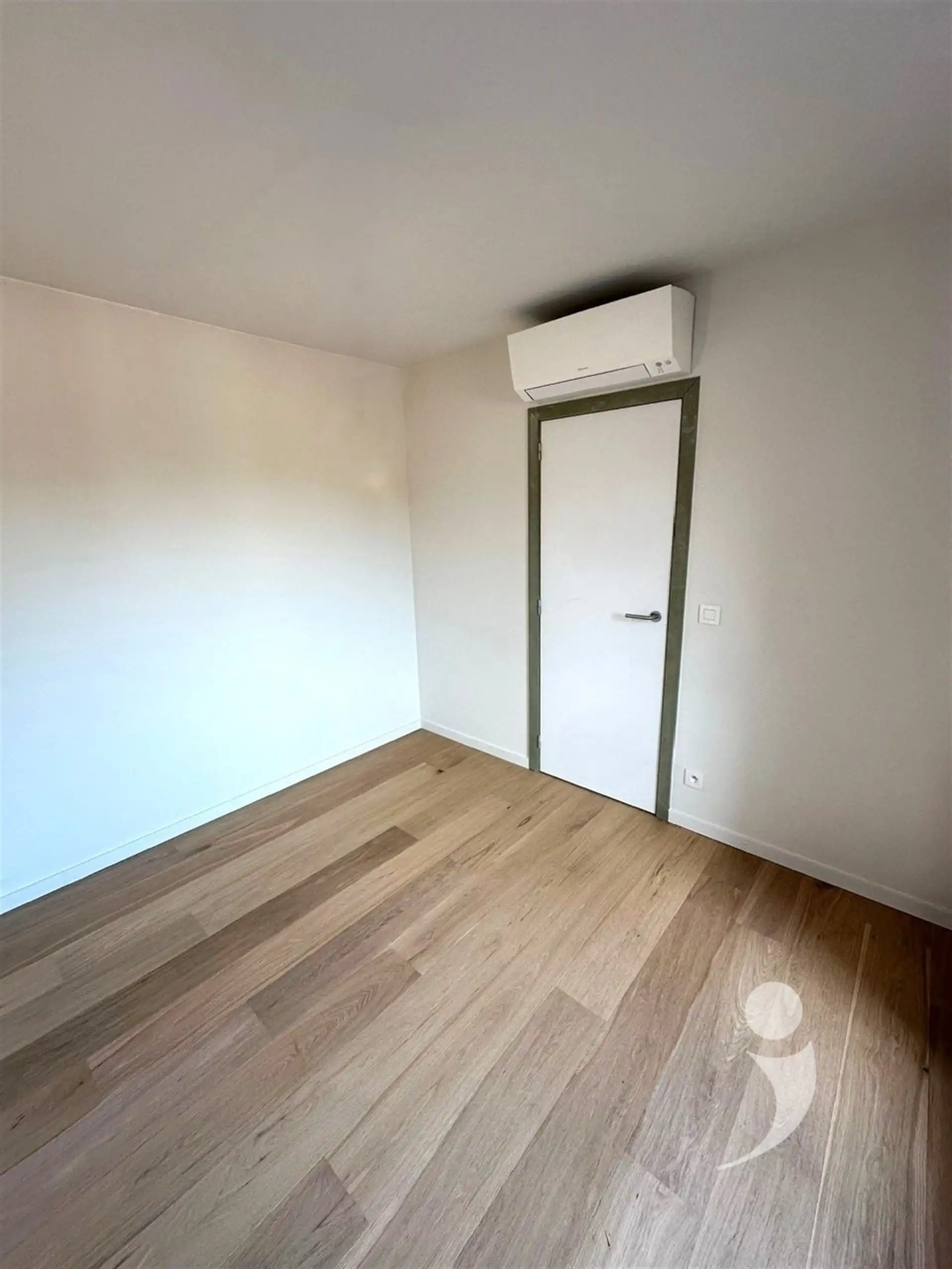 Knap vernieuwbouwappartement foto 10