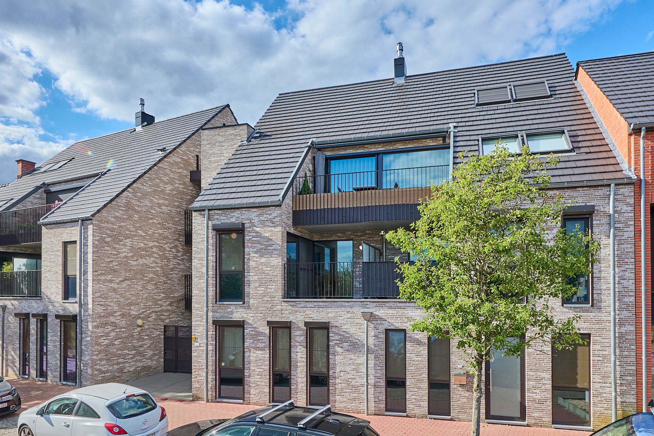 Energiezuinig, recent 2 slpk appartement + parking + berging foto {{pictureIndex}}