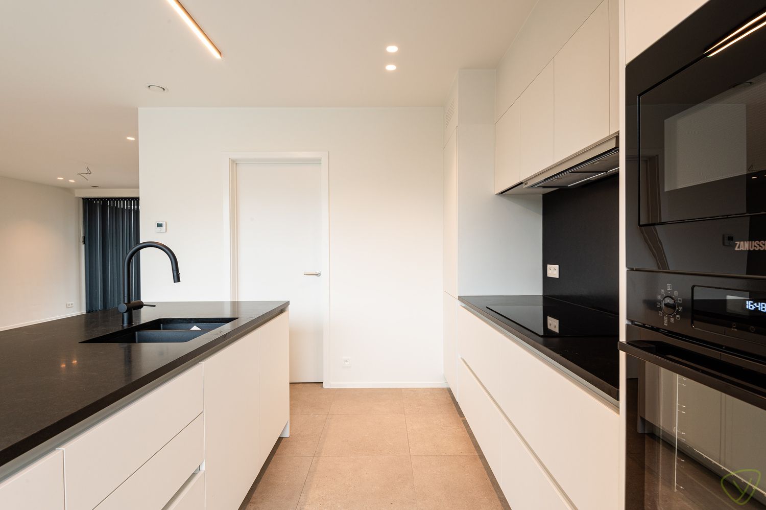 Prachtige nieuwbouwwoningen in een rustige verkaveling nabij het sportpark van Eeklo! foto 12