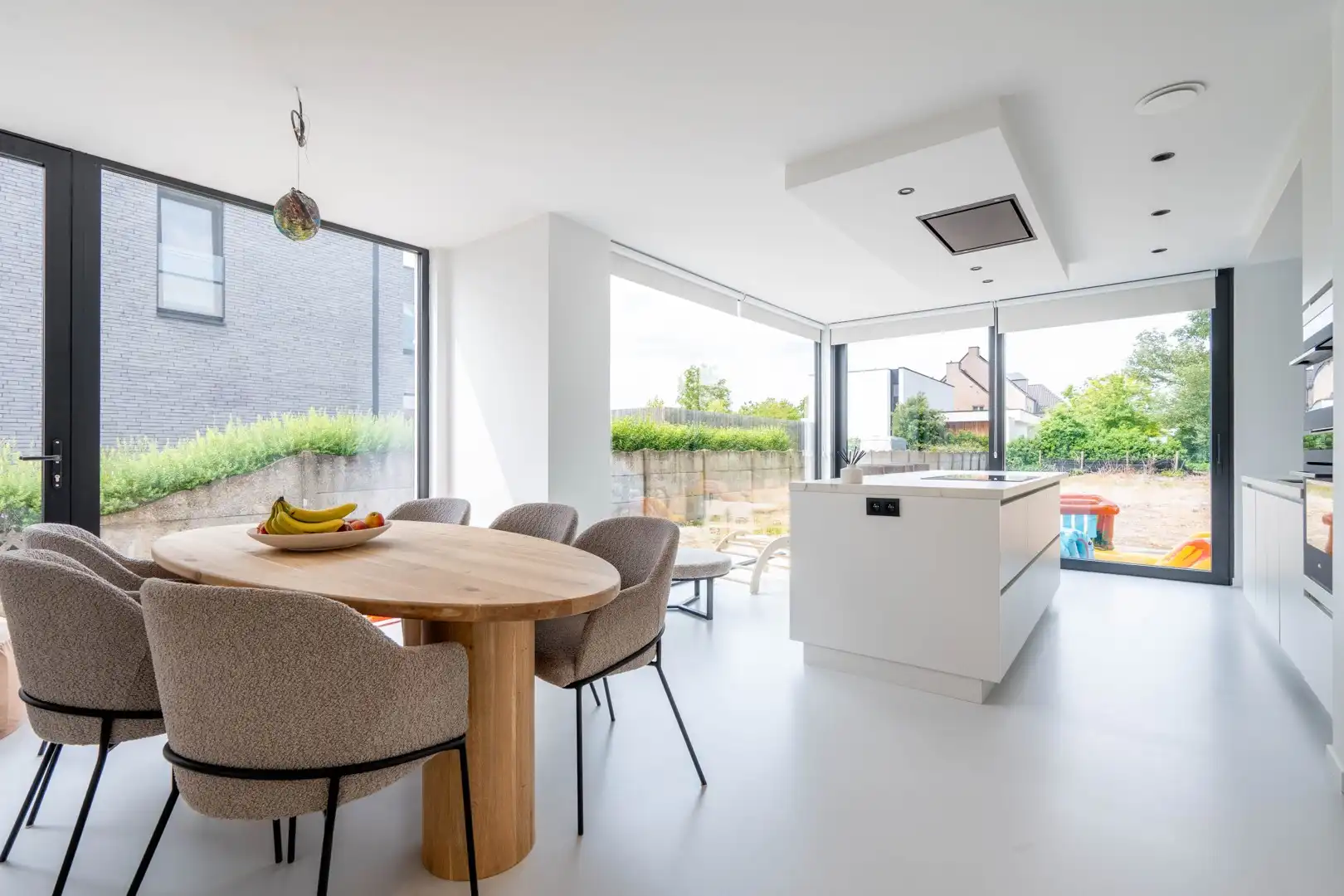 Instapklare woning met 3 slpkmrs op een perceel van 890m²! foto 8