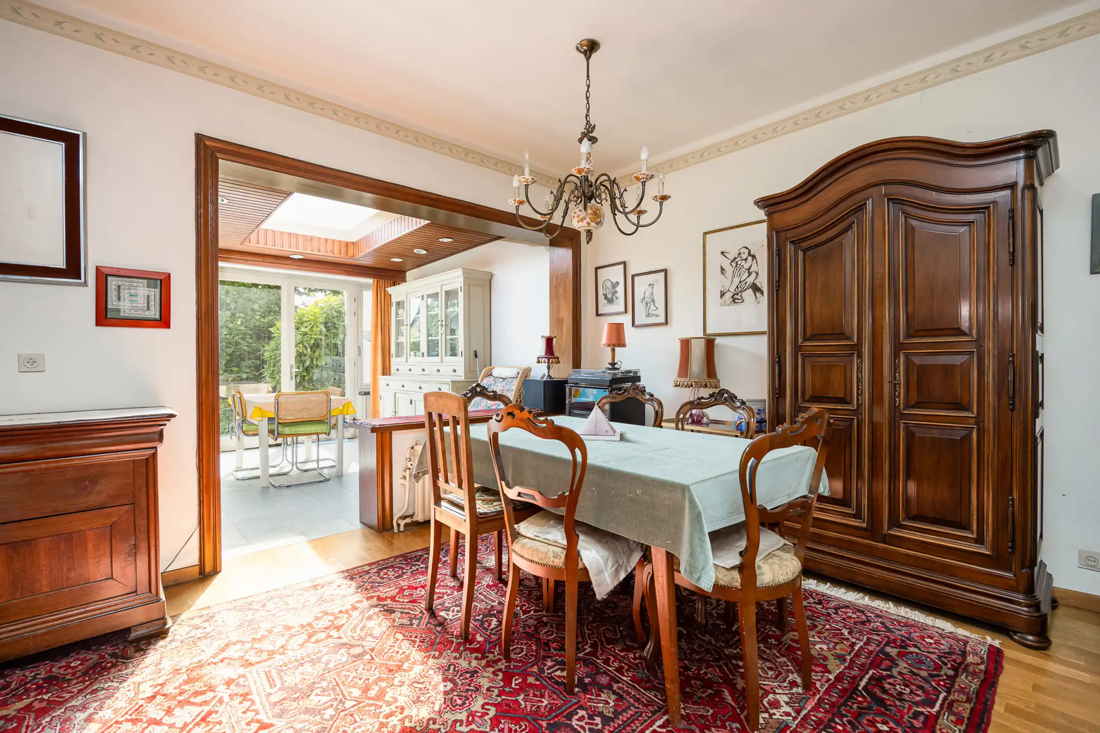Te renoveren 6slpk-woning met tuin en garage te Turnhout. foto 6