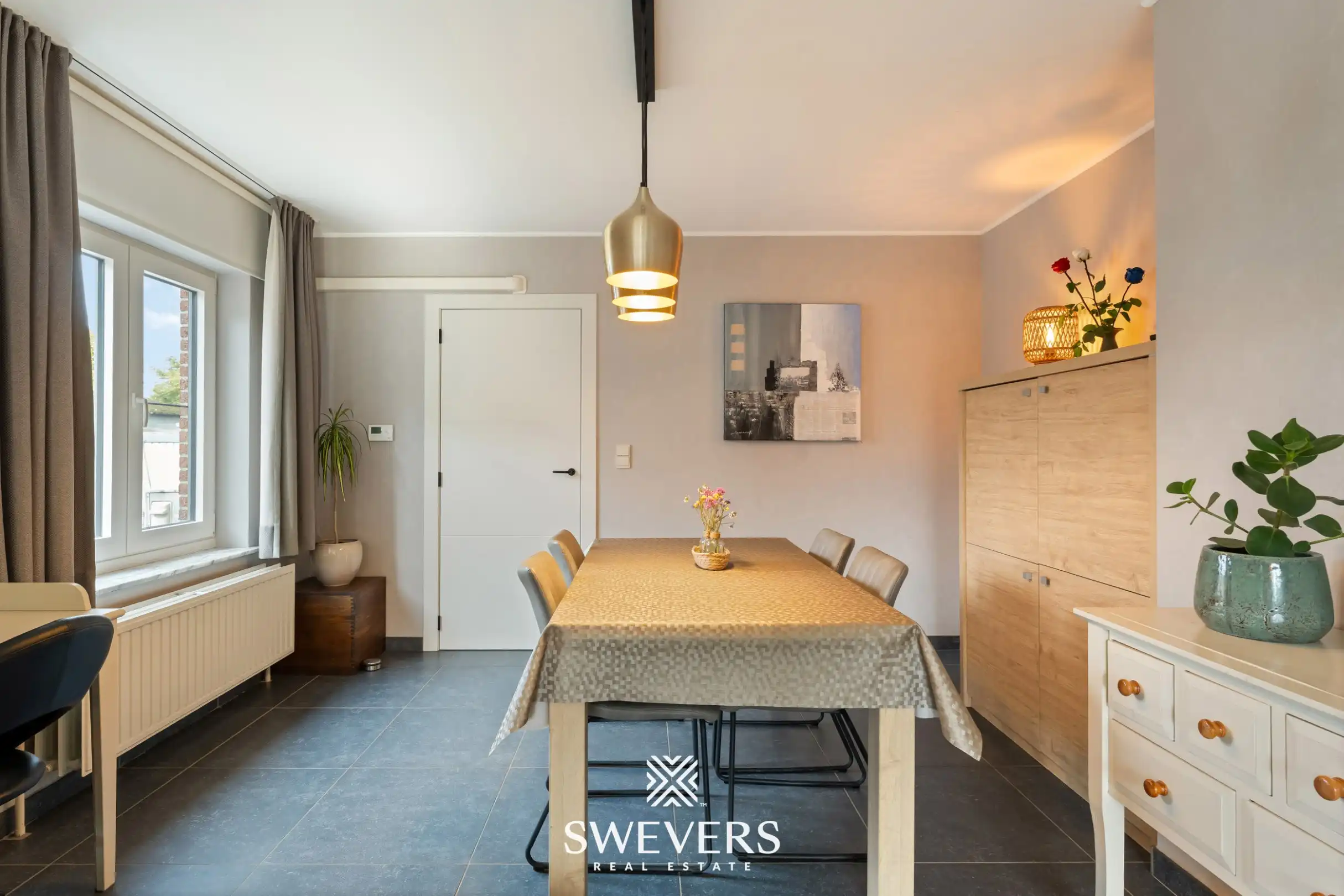 Ruime instapklare woning (248 m²) met hoogwaardige afwerking en zonnige tuin foto 4