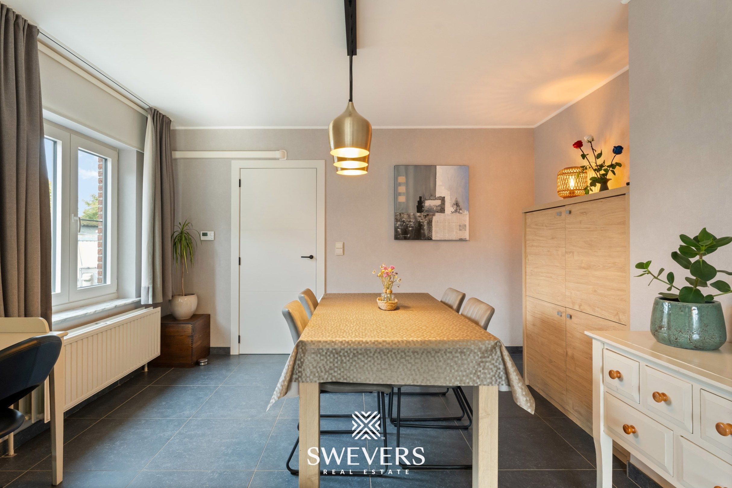 Ruime instapklare woning (248 m²) met hoogwaardige afwerking en zonnige tuin foto 4