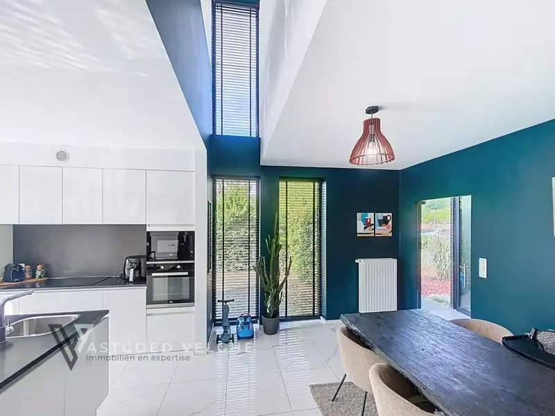 Moderne woning  van 151m² aan de rand van centrum-Genk foto 5