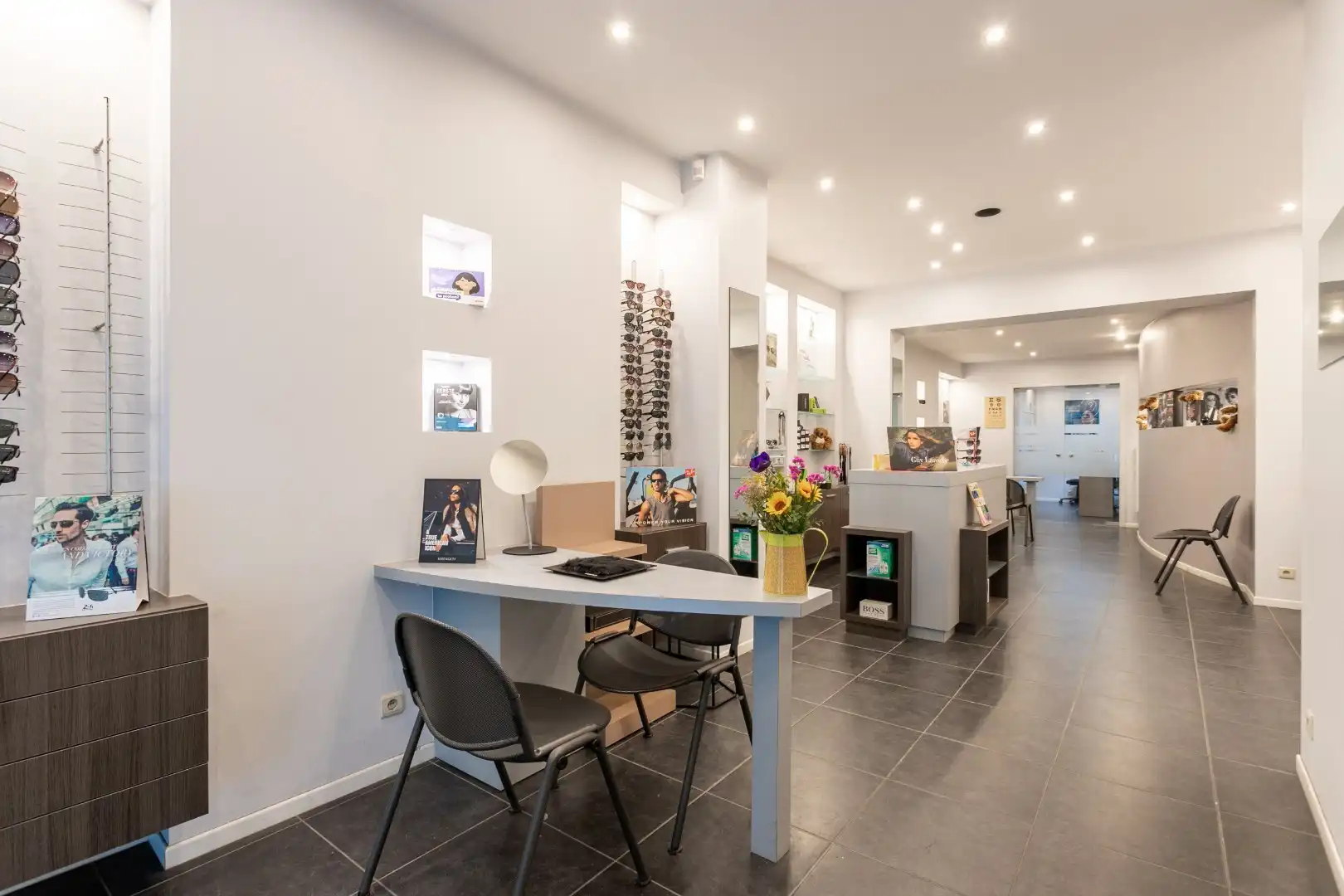 Handelspand met woonst te Halle centrum foto 2