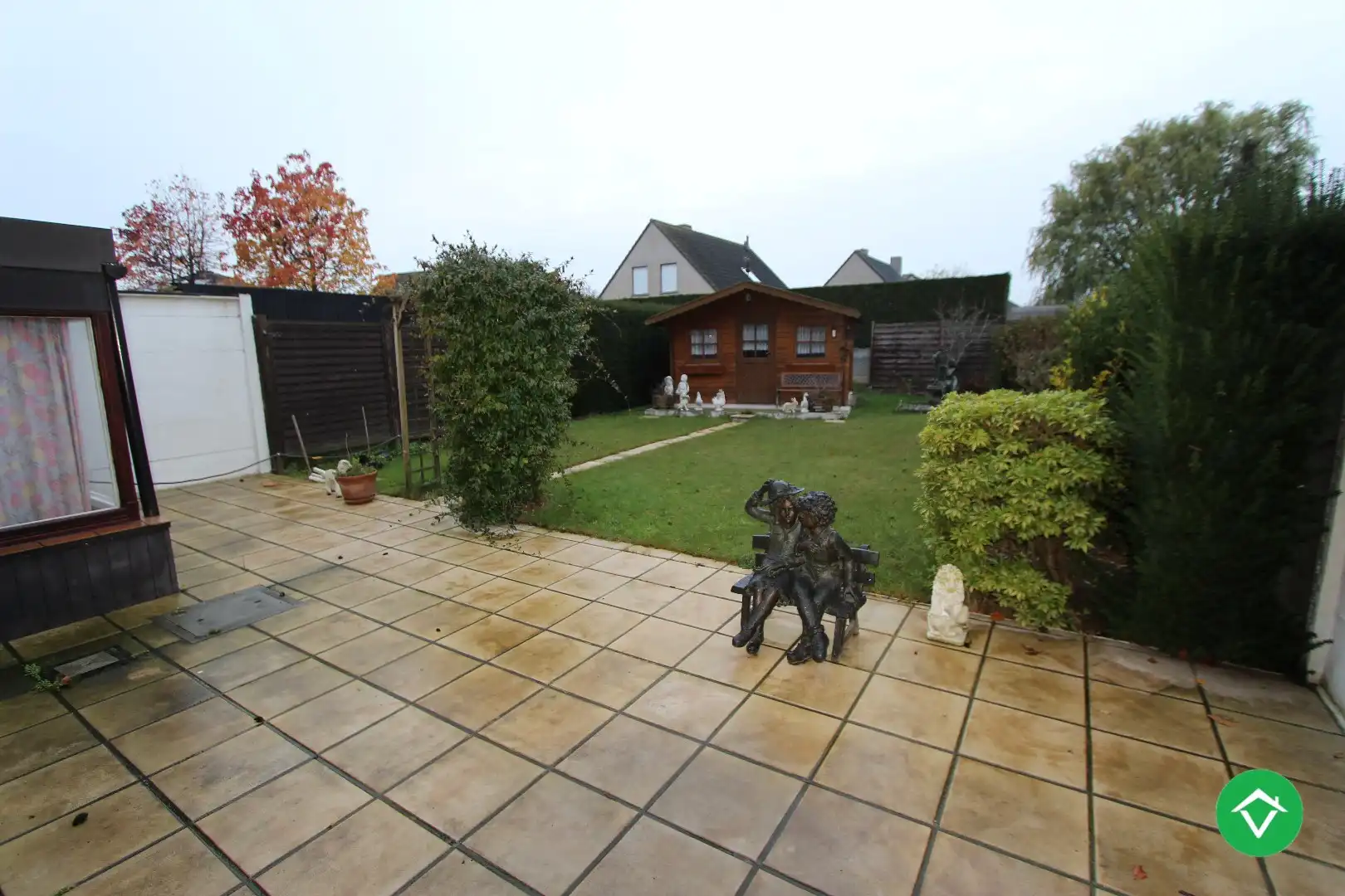 Ruime, stevige woning met 3 slaapkamers, garage en tuin te Izegem foto 9