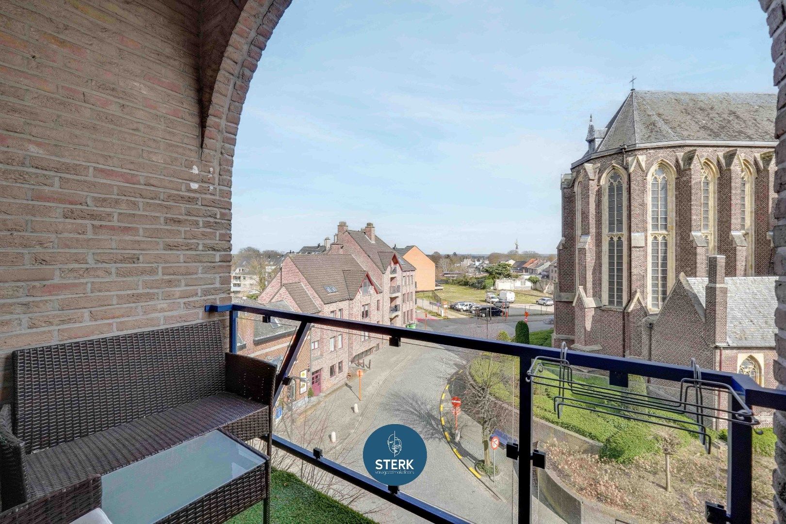 APPARTEMENT MET 3 SLPKS IN HET HARTJE VAN LANAKEN !  foto 16