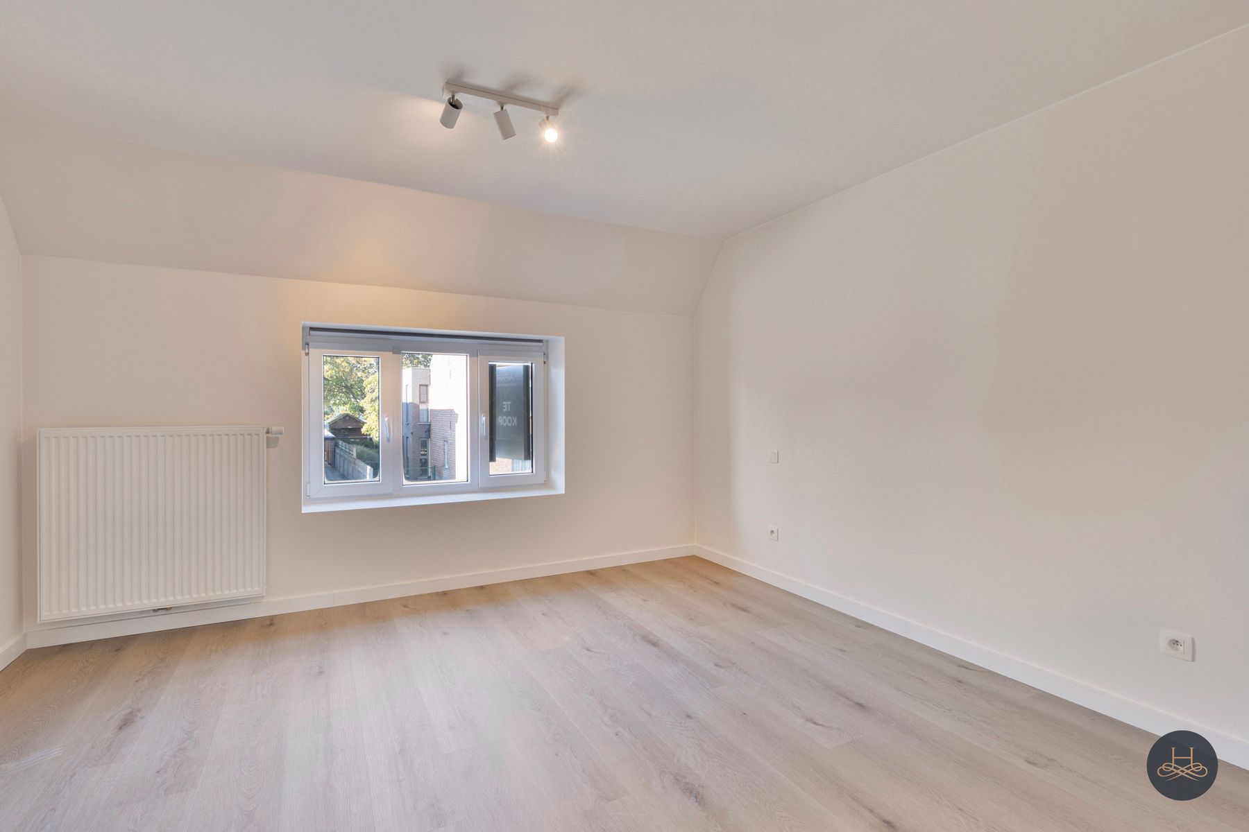Instapklare woning met 3 ruime slaapkamers en 2 badkamers foto 17