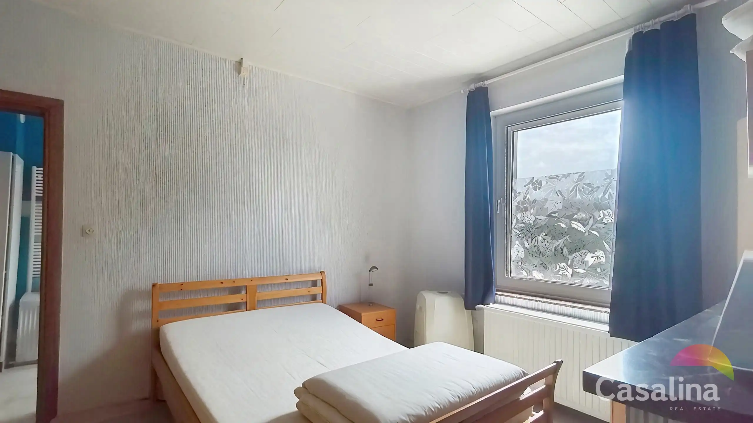 Bel-etagewoning met garage en tuin om op te frissen foto 13