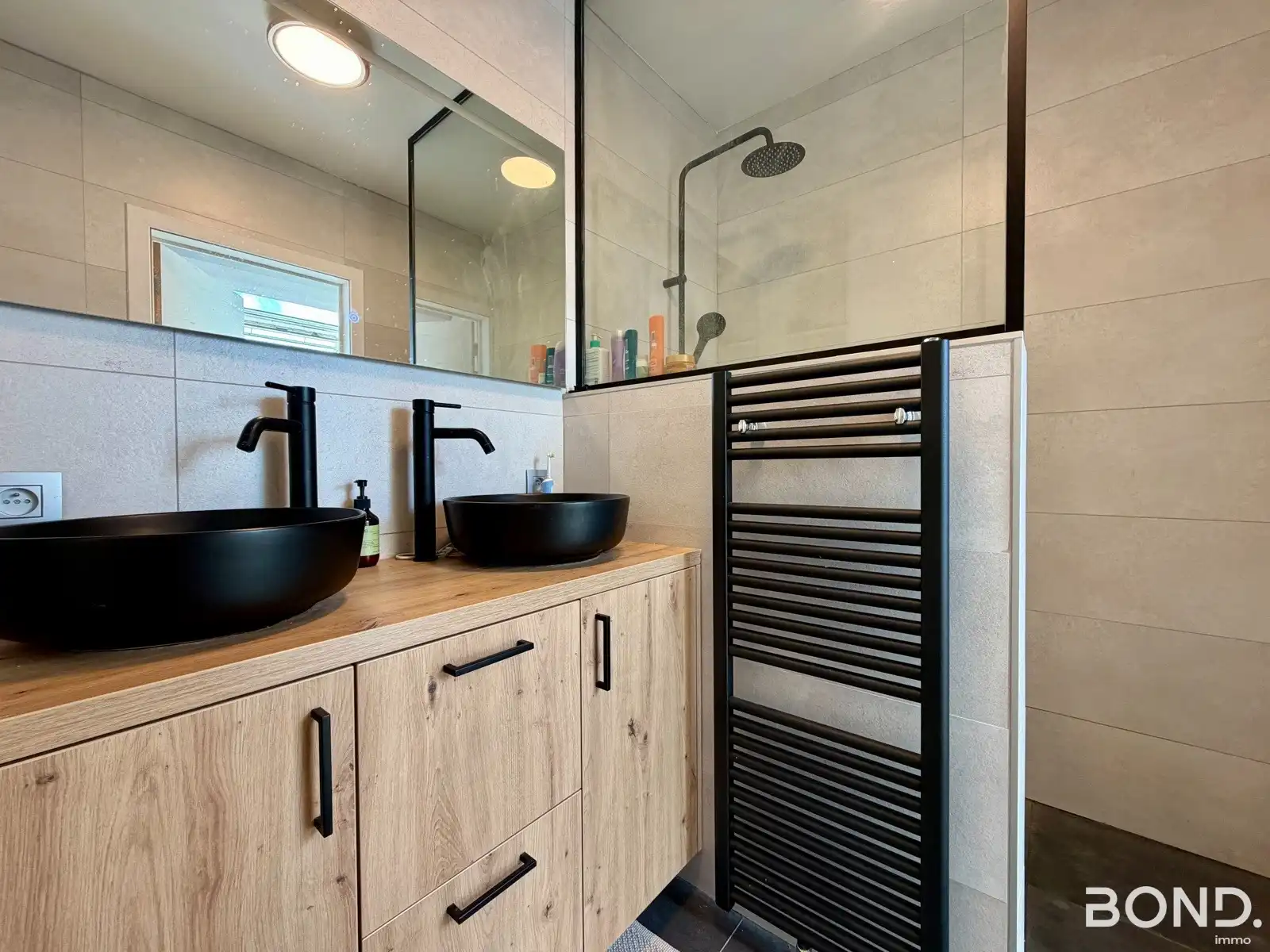 Duplex appartement te huur op toplocatie!  foto 9