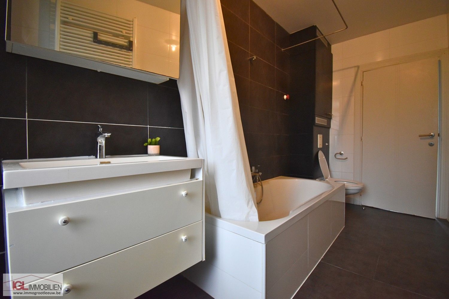 Woning te huur in Sint-Pieters-Leeuw foto 8