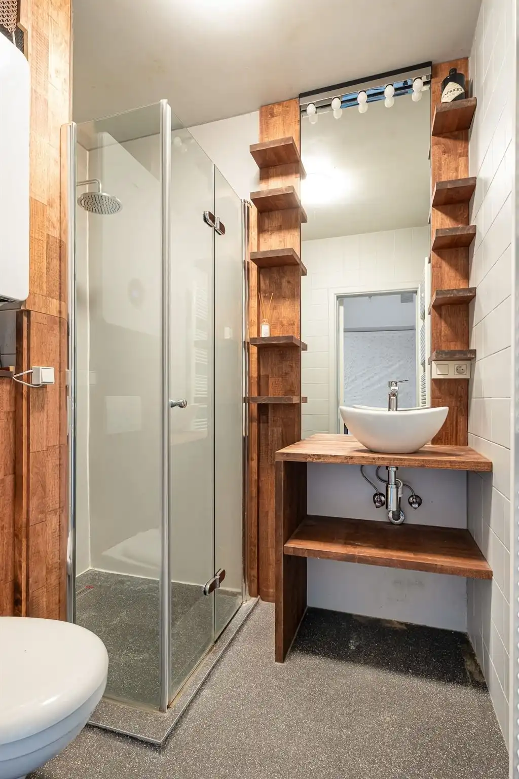 Instapklaar en lichtrijk 1-slaapkamerappartement in kleinschalig gebouw foto 10