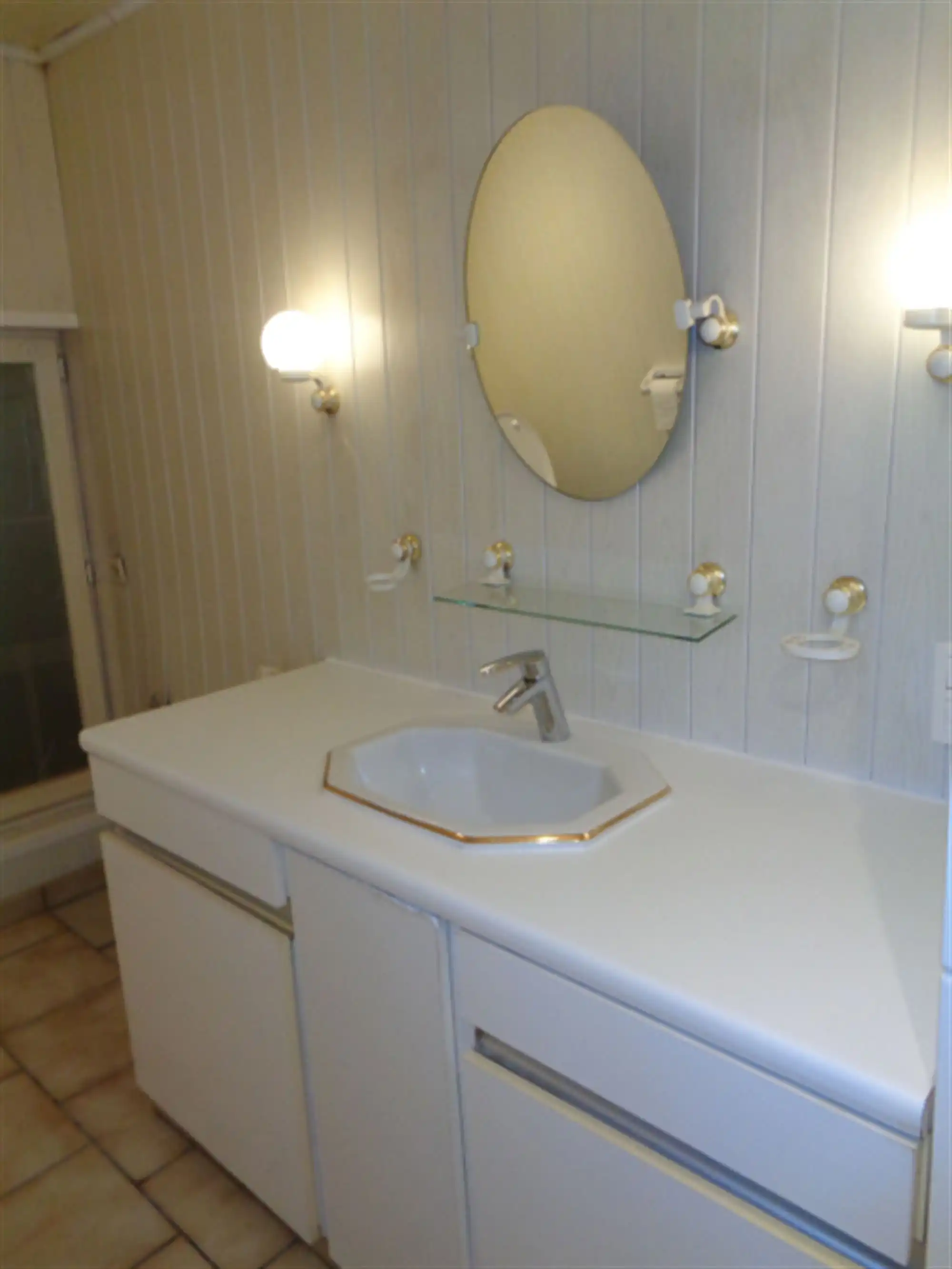 Gemeubelde studio verbruik ingebrepen foto 8