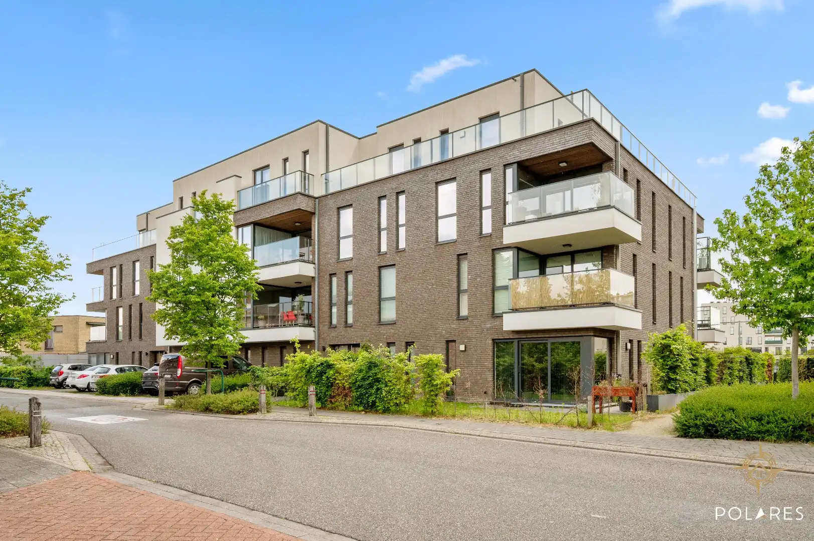 Instapklaar en energiezuining appartement met zonnige tuin en staanplaats foto 28