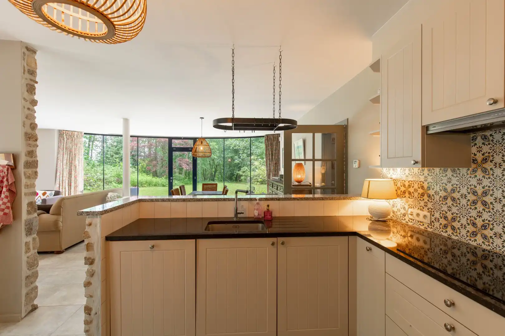 Woning met vier slaapkamers op de groene Heikantberg foto 12