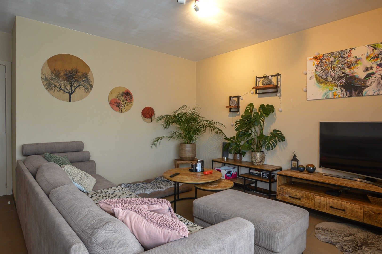 Lichtrijk appartement met 2 slaapkamers in Oostende foto {{pictureIndex}}