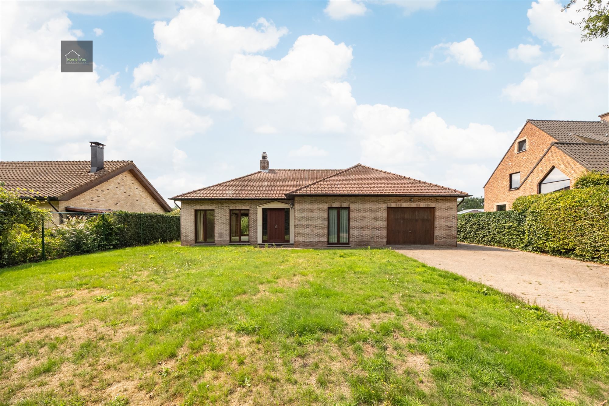 Hoofdfoto van de publicatie: Villa