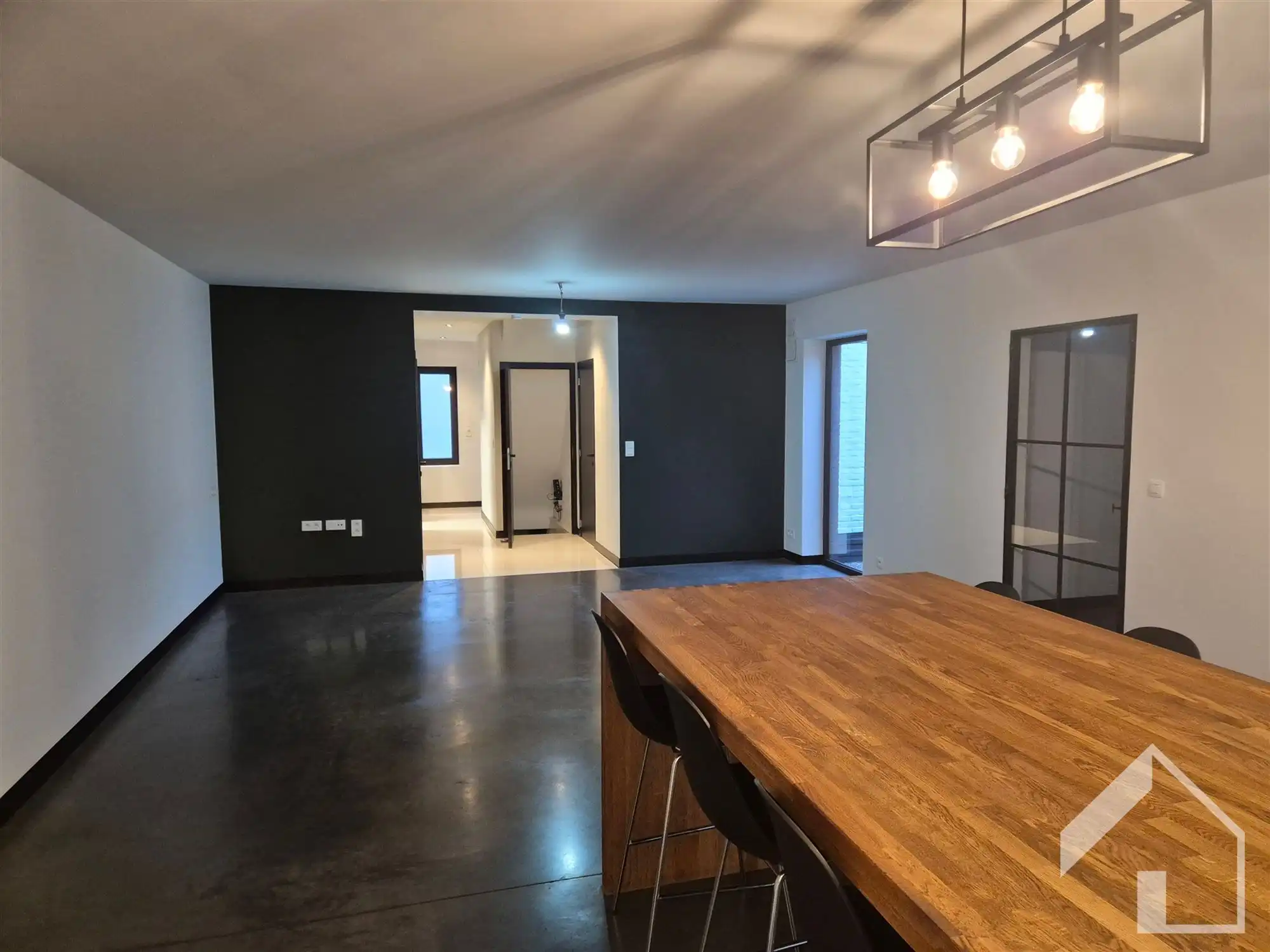 Lichtrijke huurwonig met leuke tuin, terras,oprit en 3 ruime slaapkamers nabij het centrum van Maria-ter-heid (Brasschaat) foto 5