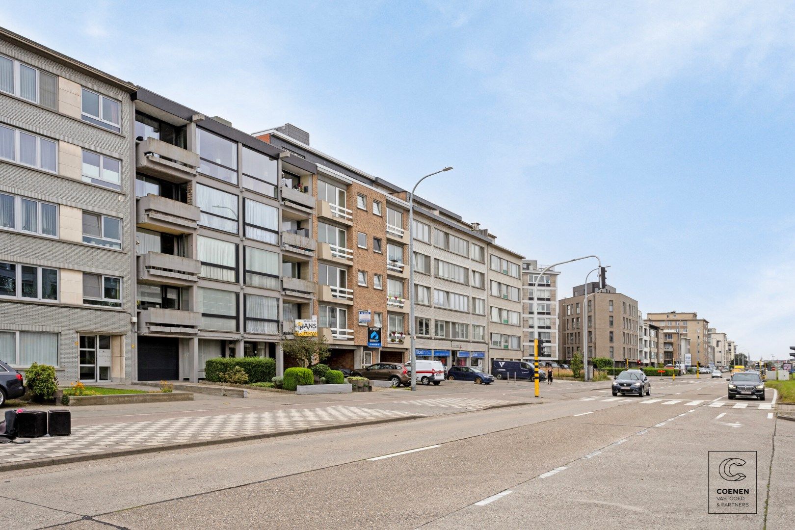 Charmant instapklaar appartement met 2à3 slpk's in hartje Deurne! foto 3