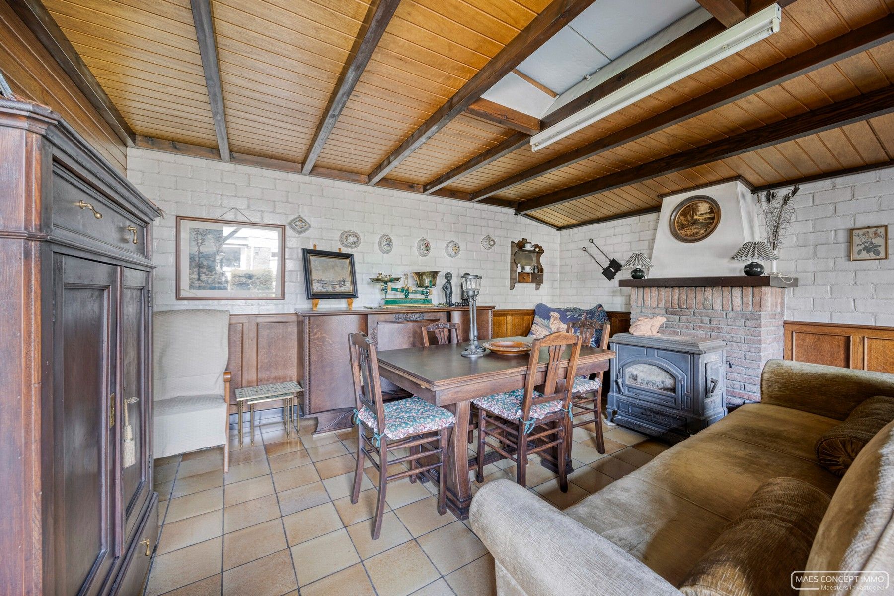 Woning met handelsruimte boordevol karakter op topligging in Zulte foto 24