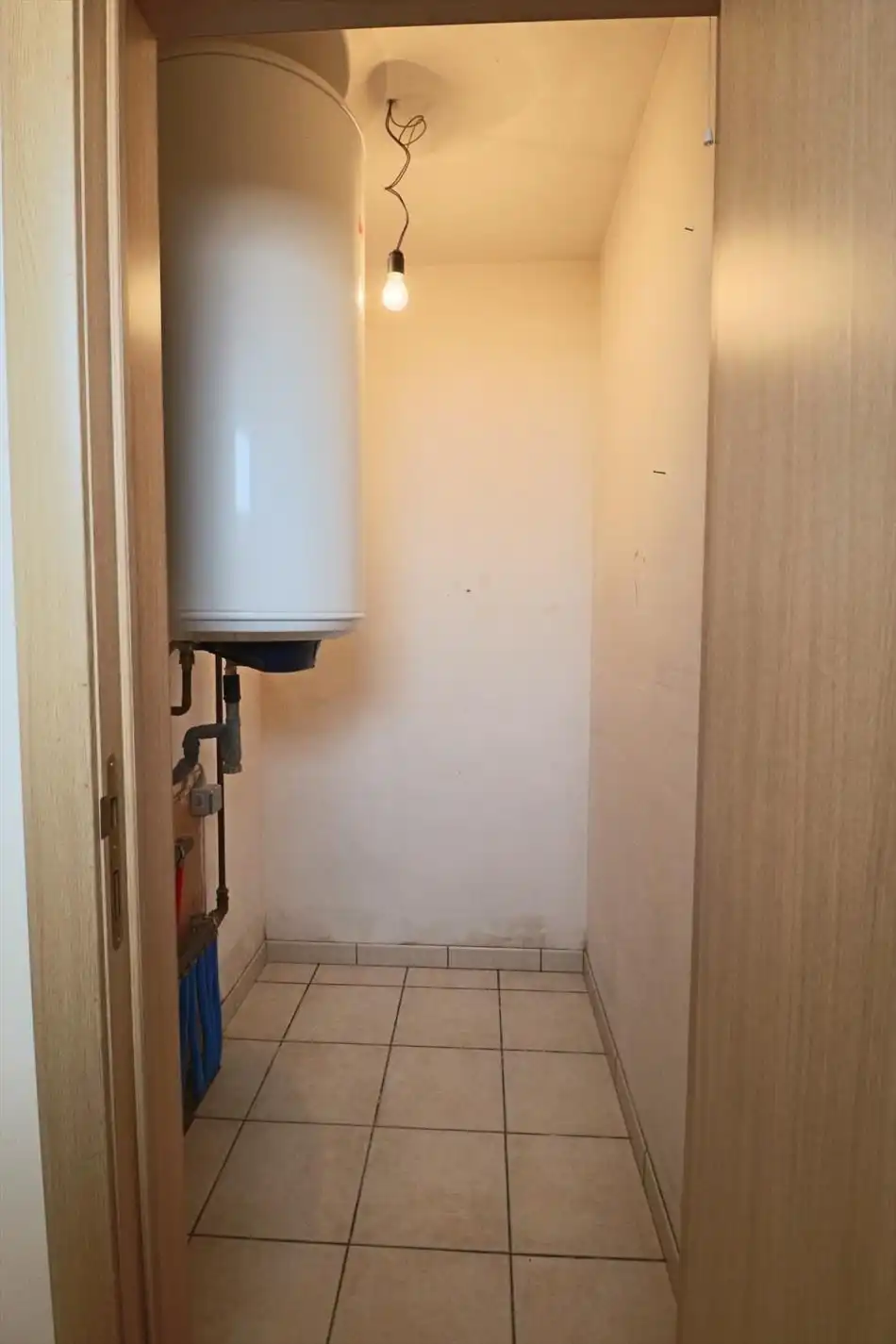 Ruim duplex appartement met zonnig terras in centrum Koekelare  foto 14