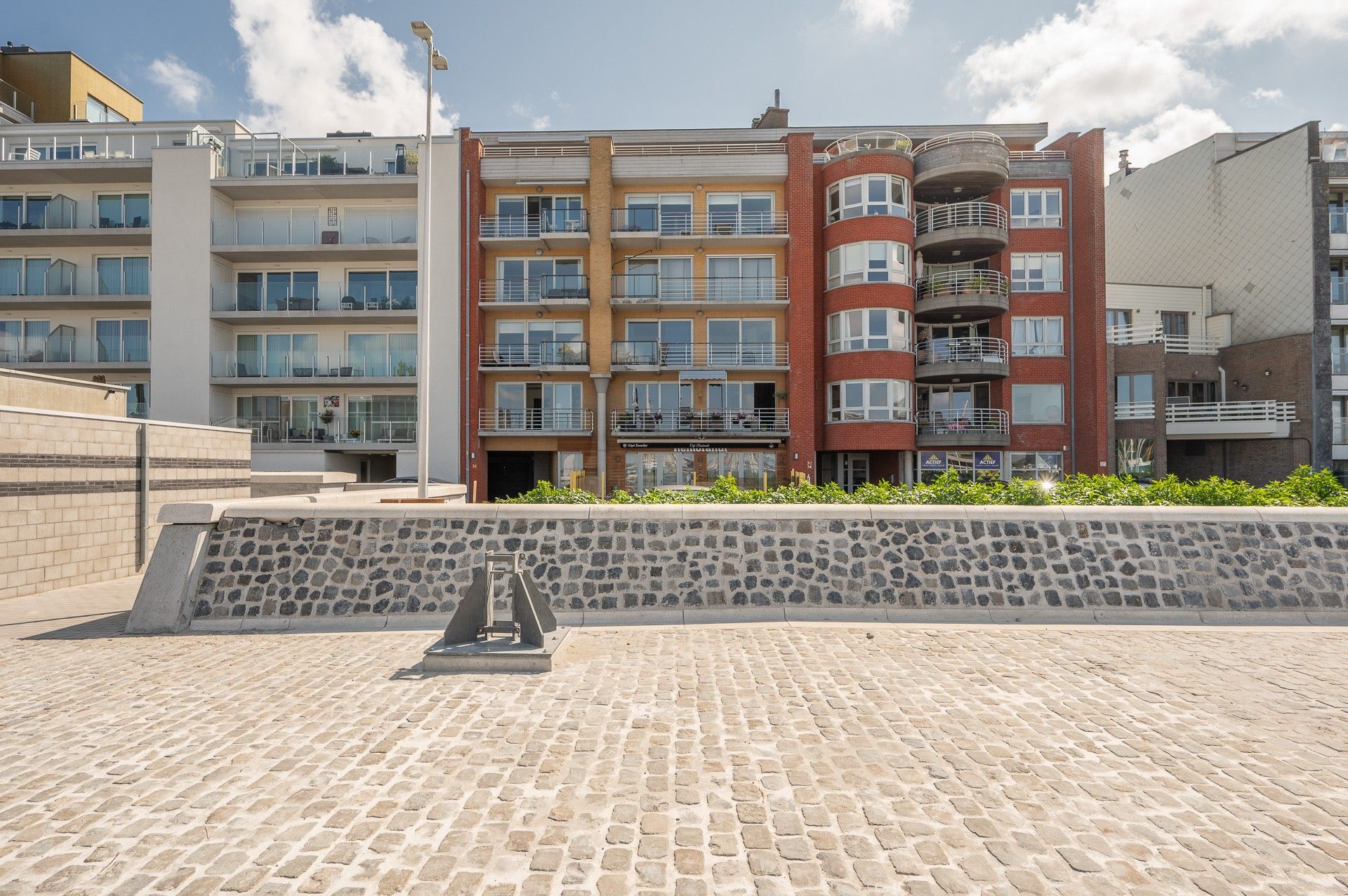 Zonnig en ruim appartement met adembenemend havenzicht foto 2