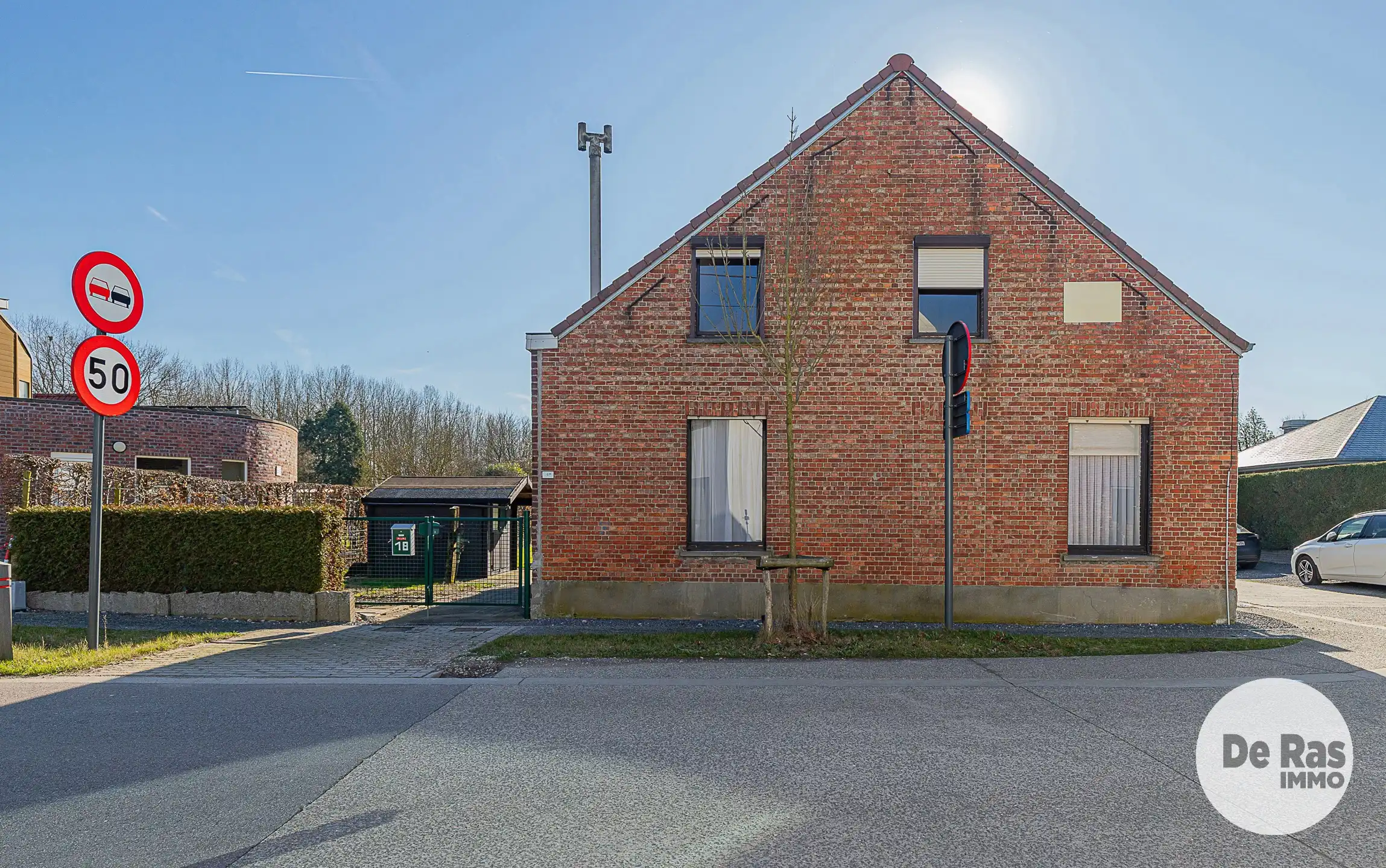 BUGGENHOUT– Renovatiewoning met prachtige tuin op ca. 8a50ca foto 15