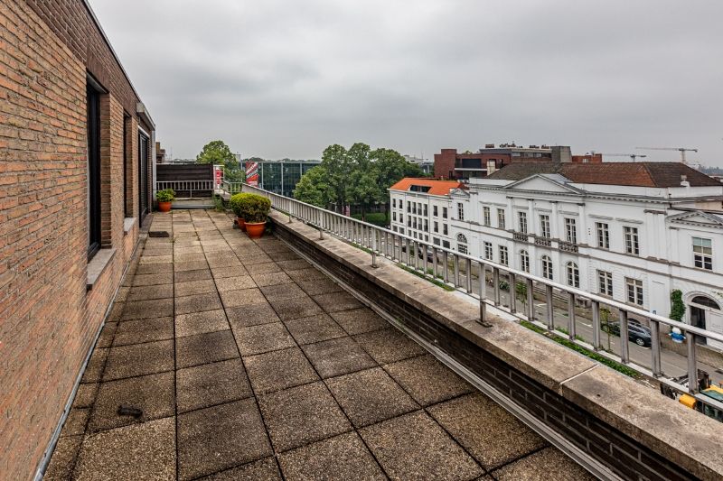 In centrum gelegen 1 slpk- appartement met prachtige terrassen (kijkt uit op "bijna" heraangelegd Casinoplein). Energielabel D foto 10