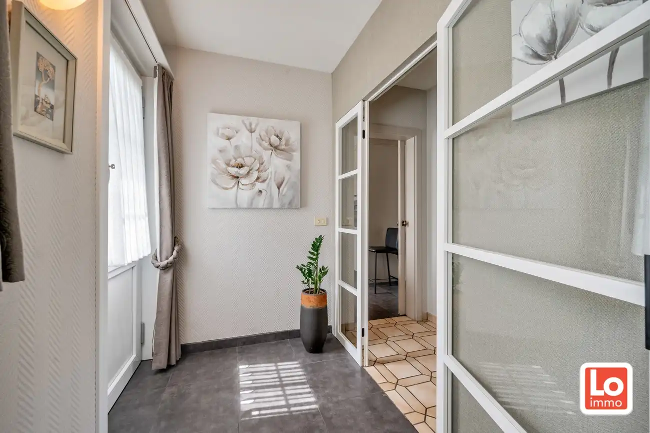 VERKOCHT! Charmante alleenstaande woning met inpandige garage op een zeer goede locatie in Oostakker. foto 5