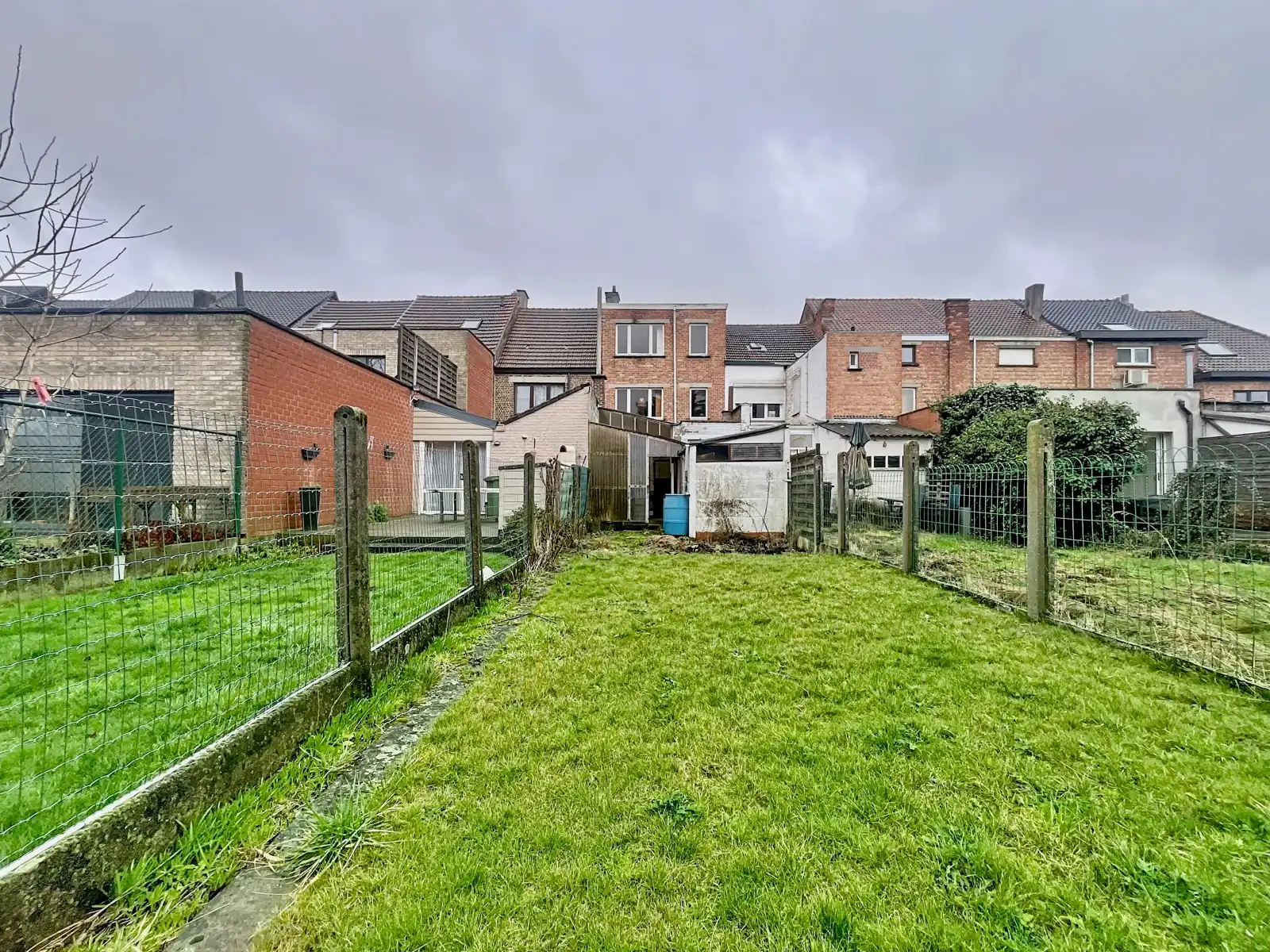 Mooi gelegen, Te renoveren Stadswoning met 3 SLPK én Tuin! foto 24