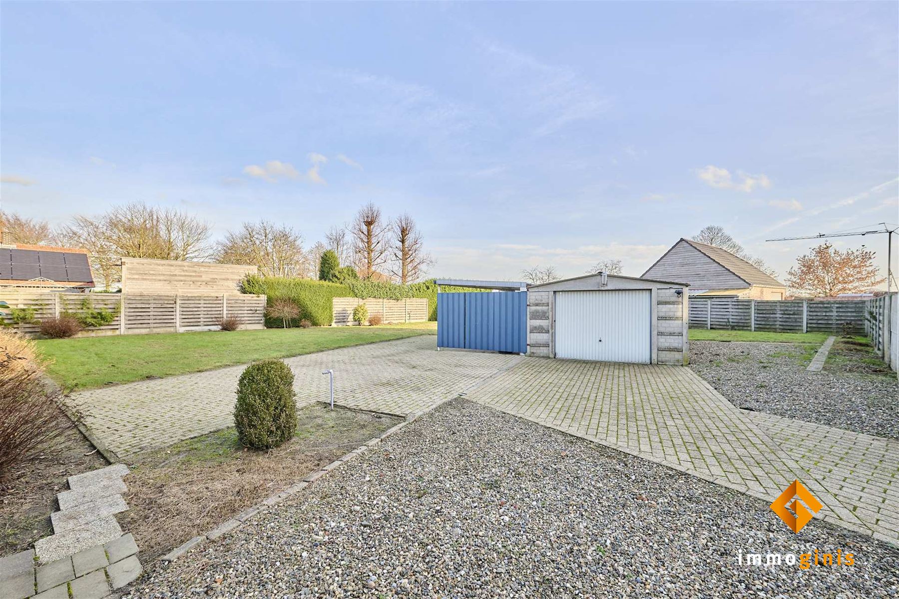 Zéér ruime woning met 5 slaapkamers en 2 badkamers op een ruim perceel van 12a40ca. Uitbreiding op zolder mogelijk! foto 23