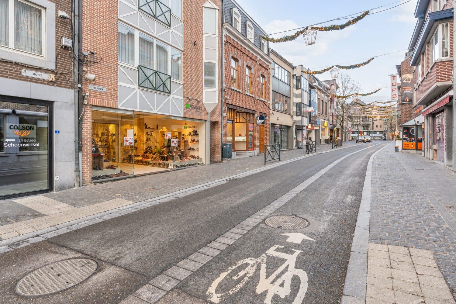 Handelspand op toplocatie aan de Markt te Bilzen! foto 3