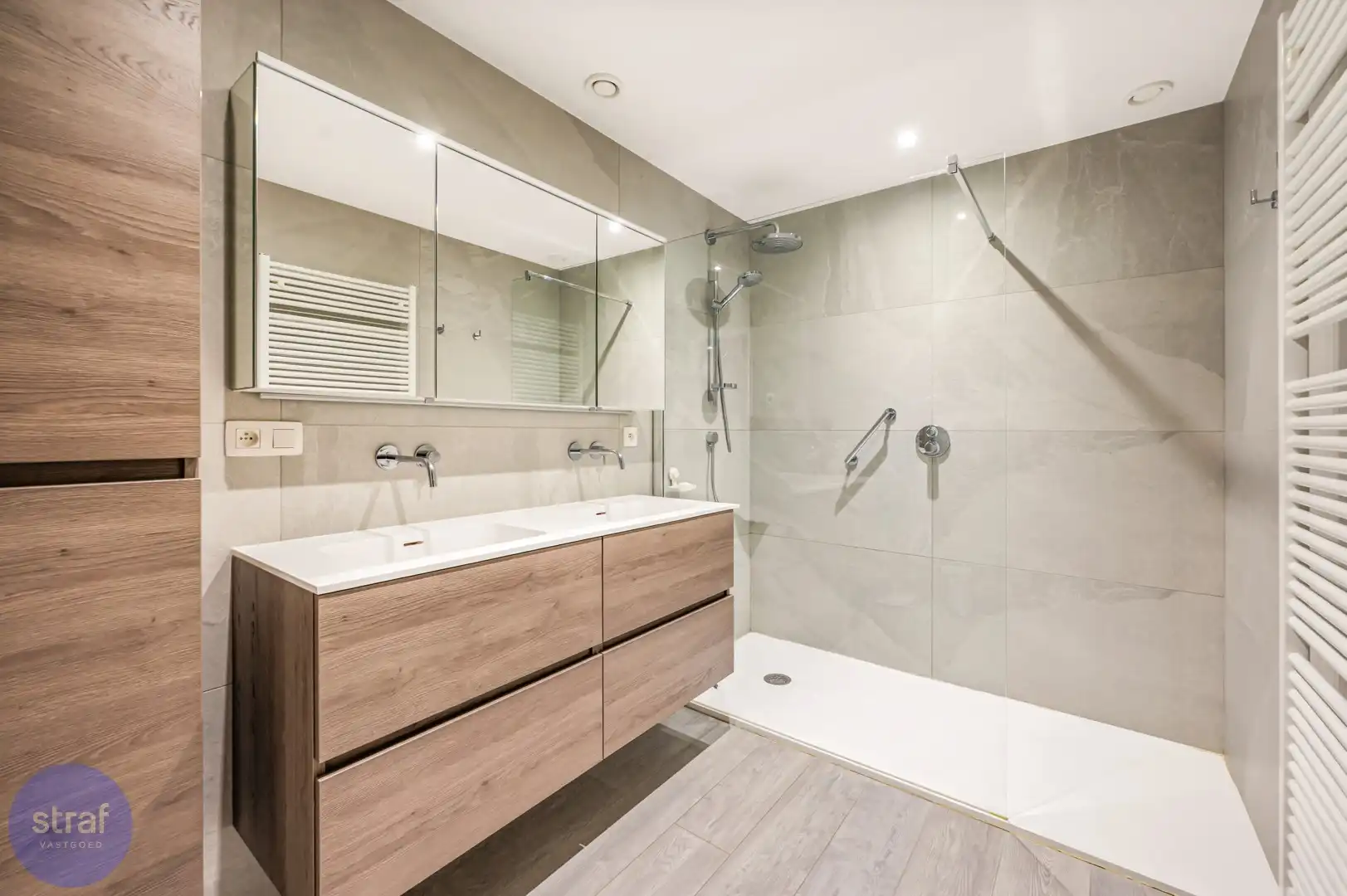 Groot (118m2) appartement met 3 slaapkamers foto 13