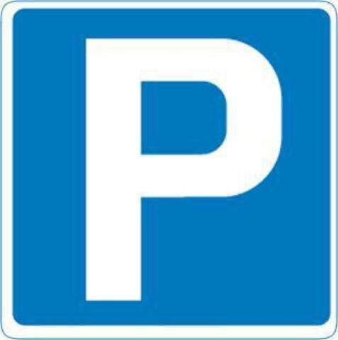 AUTOSTAANPLAATS CENTRUM RANST foto {{pictureIndex}}