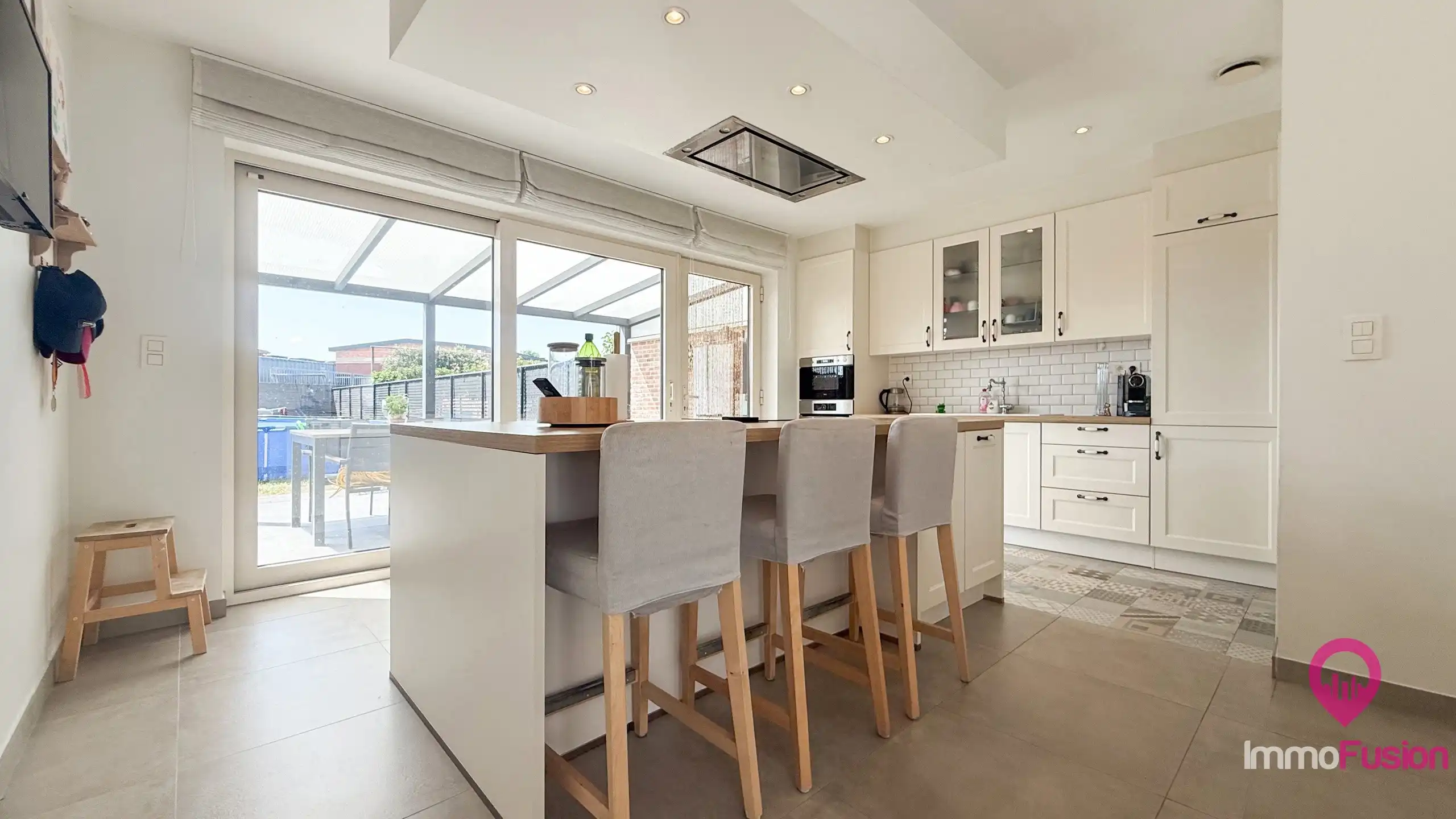 Recente instapklare BEN-woning met 4 slpks en mooie tuin! foto 10